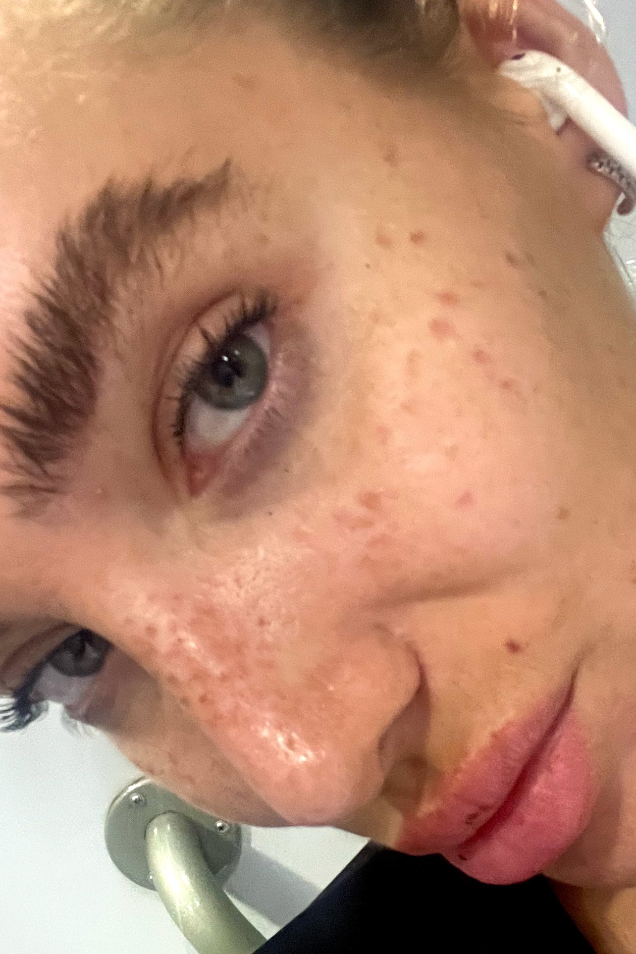 wygojone-piegi-permanentne-delikatny-efekt